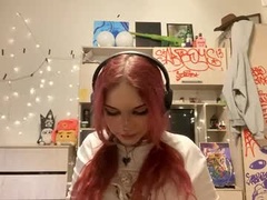 Recent screenshot of redheadcatxd