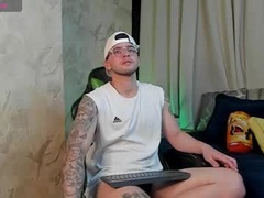 Recent screenshot of ronny_colton