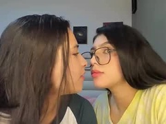 Recent screenshot of rous_and_mia3
