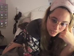 Recent screenshot of sadgirlsocial