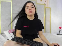 Recent screenshot of scarleth_kiss_