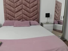 Recent screenshot of scarlett__noir