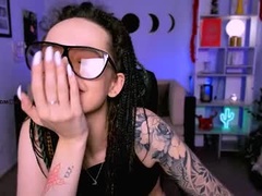 Recent screenshot of scarlett_badgirl