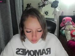 Recent screenshot of sexyblondiey