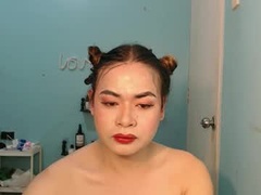 Recent screenshot of sexypetiteraine