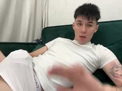 Recent screenshot of sky_hexx