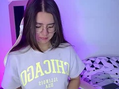 Recent screenshot of sophi_oo