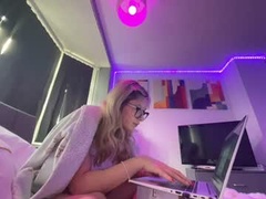 Recent screenshot of subelliexx