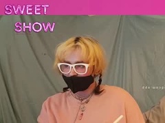 Recent screenshot of sweetbunnyshow