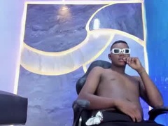 Recent screenshot of the_hot_boy0