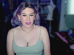 Recent screenshot of thelizzilust