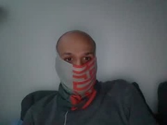 Recent screenshot of thetubedscarfguy