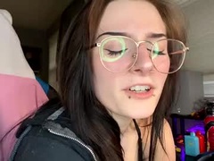 Recent screenshot of twistedintheheadbonesy