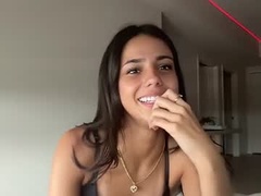Recent screenshot of valentina__xo