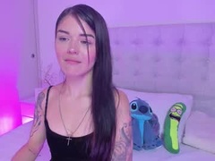 Recent screenshot of vanessa_cruz_18