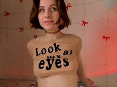 Recent screenshot of velvetcaress_