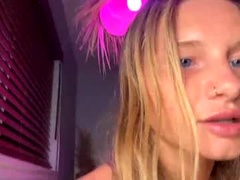 Recent screenshot of verycherryxx