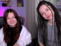 Recent screenshot of vikky_foxy
