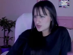 Recent screenshot of violet_vixen18