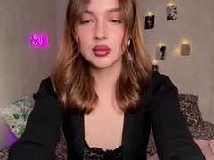 Recent screenshot of violettascarlett_