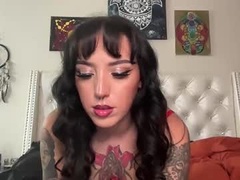 Recent screenshot of xlunababyyx