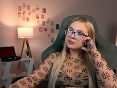 Recent screenshot of yourjullymoon