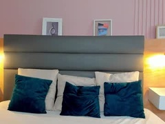 Recent screenshot of zoe_novakk